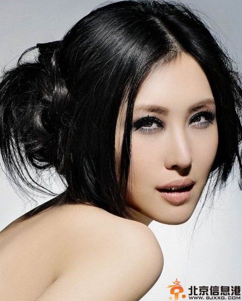 甄嬛传王石新欢田朴珺现任老公是谁 海量香艳写真激情床戏曝光