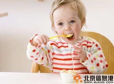宝宝挑食怎么办 从多方面入手改掉坏习惯
