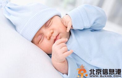 宝宝睡觉磨牙的原因是什么 不要盲目服用驱虫药