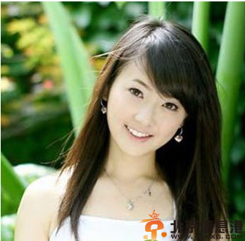 圆脸直发发型分享 清新邻家女孩做起来