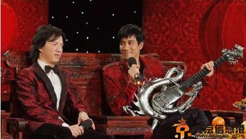 年度神曲甩蛋歌2013歌词 曝演唱者土著Walker微博资料照片