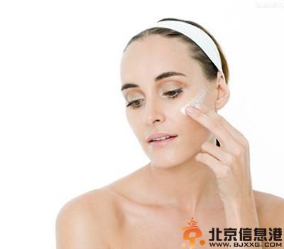 冬季肌肤保湿的关键 改善肌肤缺水状态