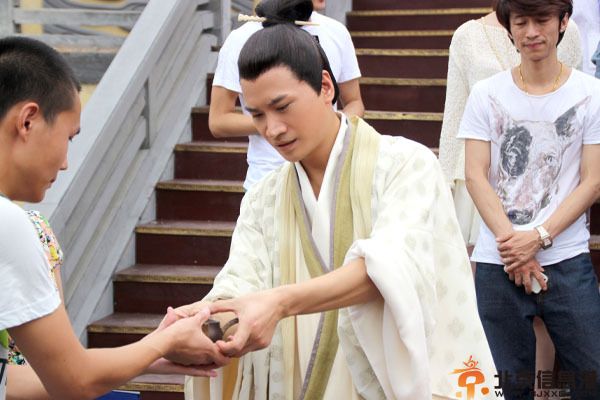 半为苍生半美人举办开机仪式 将重新演绎华佗的故事