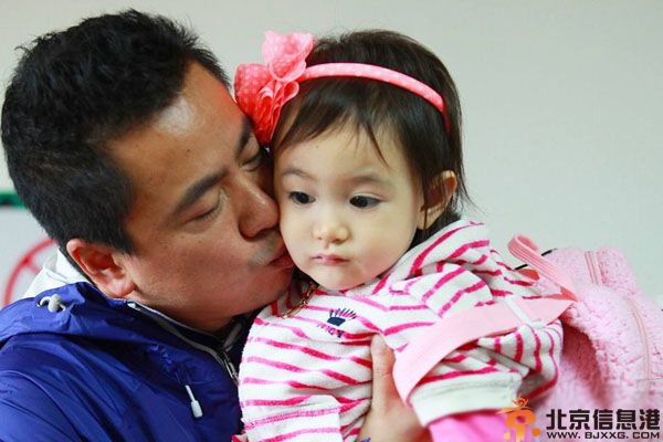威廉弟弟遇见奥莉妹妹 网友狂呼在一起