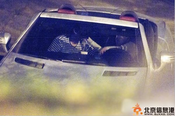 边伯贤女友是谁揭其个人资料 与金泰妍恋情疑曝光