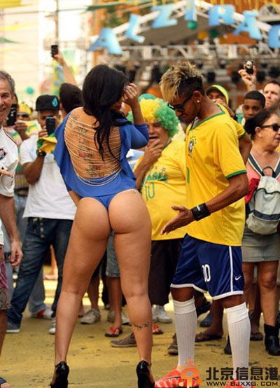 巴西狂欢节女王比安卡资料 海量生活照性感写真曝光