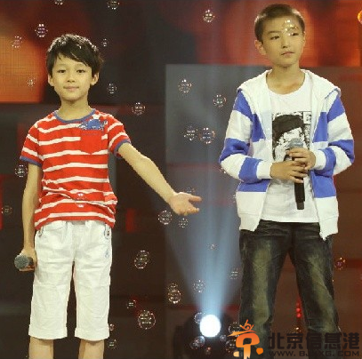 00后F4成员黄星羱微博个人资料照片 家庭背景父母资料引关注