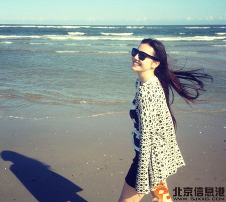 央视主播刘语熙微博个人资料曝光 海量生活比基尼照曝光