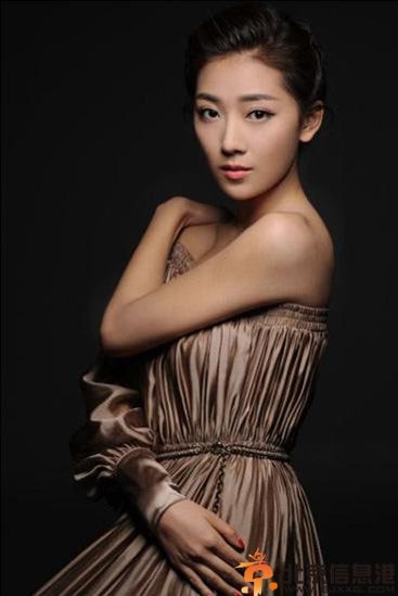 菅韧姿是谁个人资料曝光  因神似桂纶镁引关注