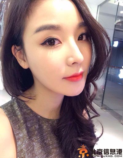 模特演员冯婧男友是谁 揭个人资料微博传是汪小菲初恋女友