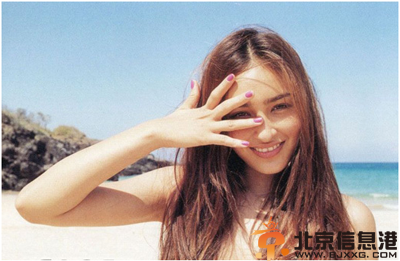 揭长谷川润老公女儿照片资料 其自曝已怀孕7月将生二胎