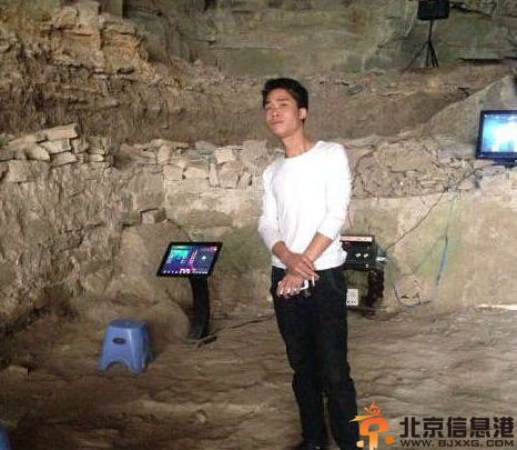 搞笑图片屌丝萝莉与女神的区别 好高端的成语接龙