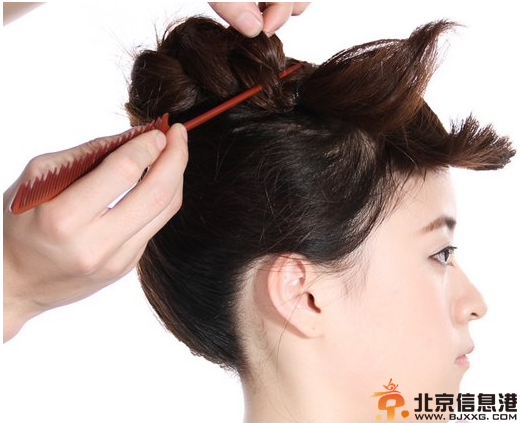 宴会盘发图解 彰显宴会主角魅力