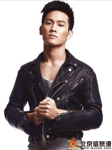 赵雅芝小儿子黄恺杰欲独闯娱乐圈 据悉已密会英皇前高层