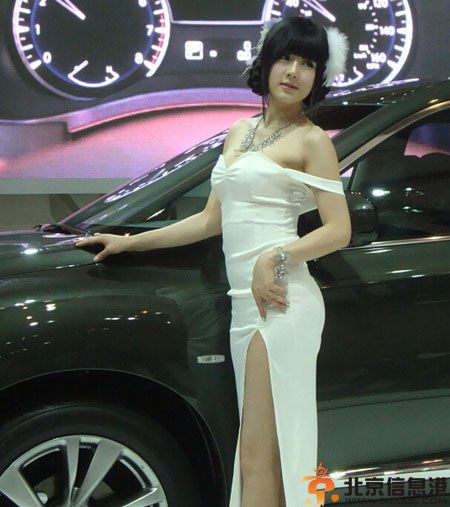 胸猛车模黄美姬个人资料男友是谁 揭黄美姬釜山车展图片
