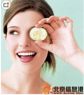 盘点去除黑眼圈的方法 让你告别熊猫眼