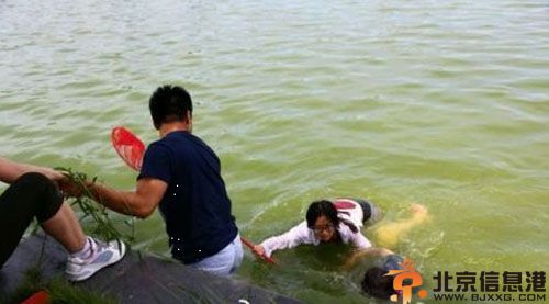 东营邢思睿个人资料照片 跳水救人被称东营最美女孩