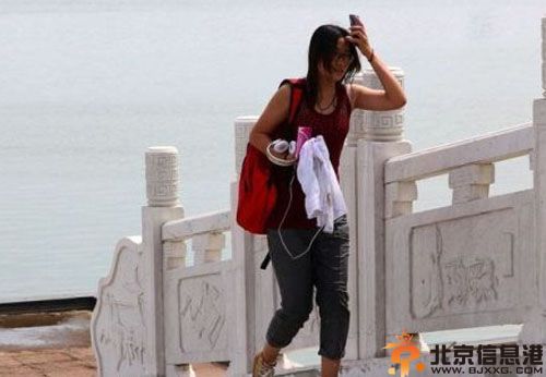 东营邢思睿个人资料照片 跳水救人被称东营最美女孩