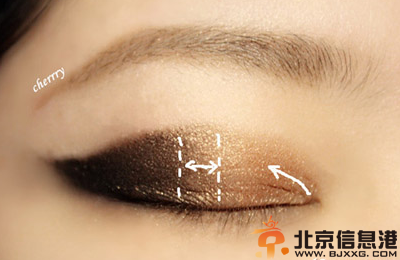 眼影怎么画好看 助你打造奢华欧美金属眼妆