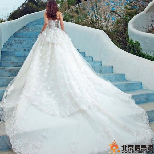 如何测量婚纱尺寸 拥有一件量身定做的美丽婚纱