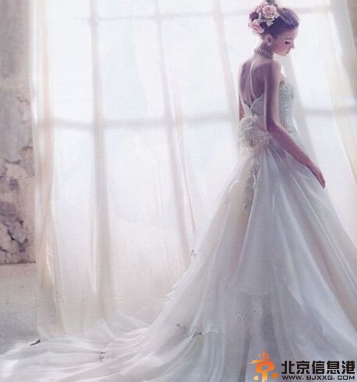 如何测量婚纱尺寸 拥有一件量身定做的美丽婚纱