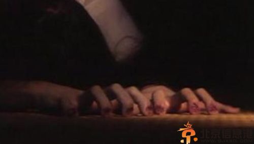 短篇鬼故事美女的真正面貌 一个姑娘诡异的微笑