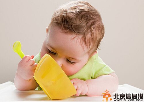 婴儿不能吃的食物有哪些 擦亮眼睛仔细筛选