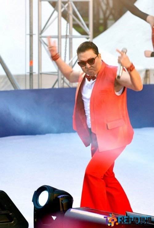 鸟叔献唱助威韩国 变身红魔呐喊：我将用直抵地球另一面的声音为国足加油