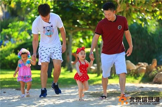 奥莉父女和甜馨父女在三亚合体