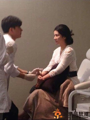 黄奕伪造家暴照片曝光 额头打玻尿酸肿胀凹陷