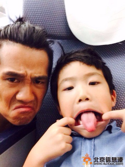 爸爸去哪儿第二季海量高清大图照片 五爸六娃搞怪扮鬼脸