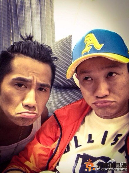 爸爸去哪儿第二季海量高清大图照片 五爸六娃搞怪扮鬼脸