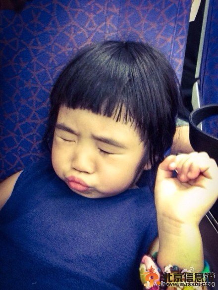 爸爸去哪儿第二季海量高清大图照片 五爸六娃搞怪扮鬼脸