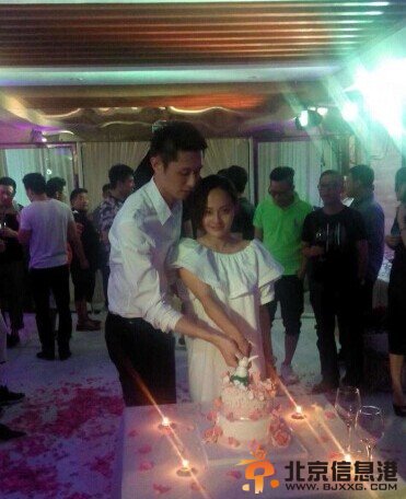 张嘉倪男友是圈外人 高大上姿态瞬间完爆杜淳