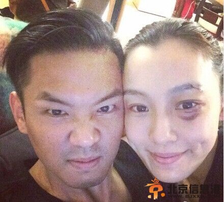 黑人范范秀恩爱。