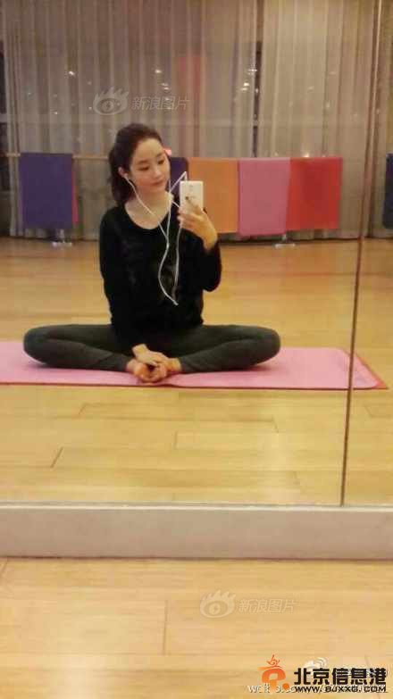 雪糕校花口含雪糕吸来吸去太邪恶 这种成名炒作太老套【组图】