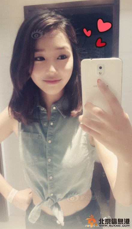 雪糕校花口含雪糕吸来吸去太邪恶 这种成名炒作太老套【组图】