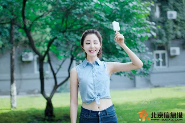 雪糕校花口含雪糕吸来吸去太邪恶 这种成名炒作太老套【组图】