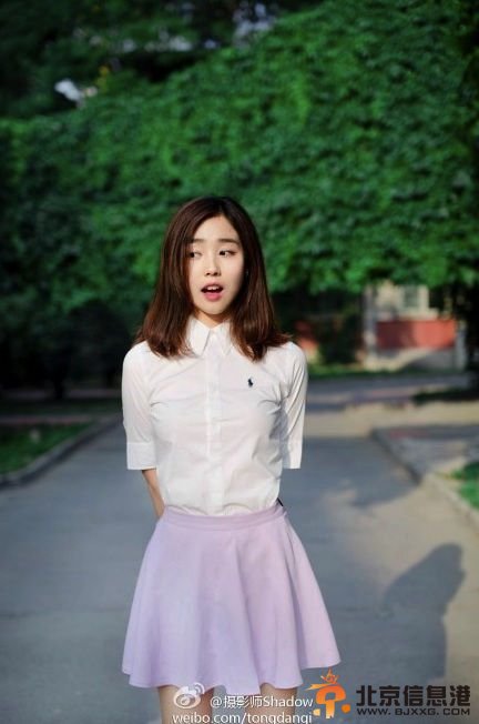 雪糕校花踢足球姿势HOLD宅男 韩国大学生李炫臻个人资料简历曝光（组图）