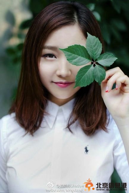 雪糕校花踢<a href='http://www.bjxxg.cn/sports/zuqiu/' target='_blank'><u>足球</u></a>