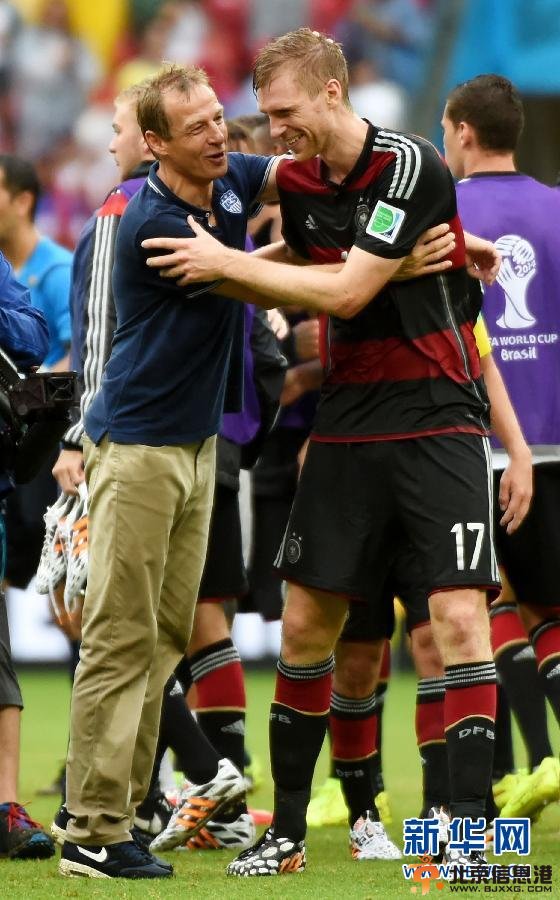 （世界杯）（9）<a href='http://www.bjxxg.cn/sports/zuqiu/' target='_blank'><u>足球</u></a>——美国队晋级16强