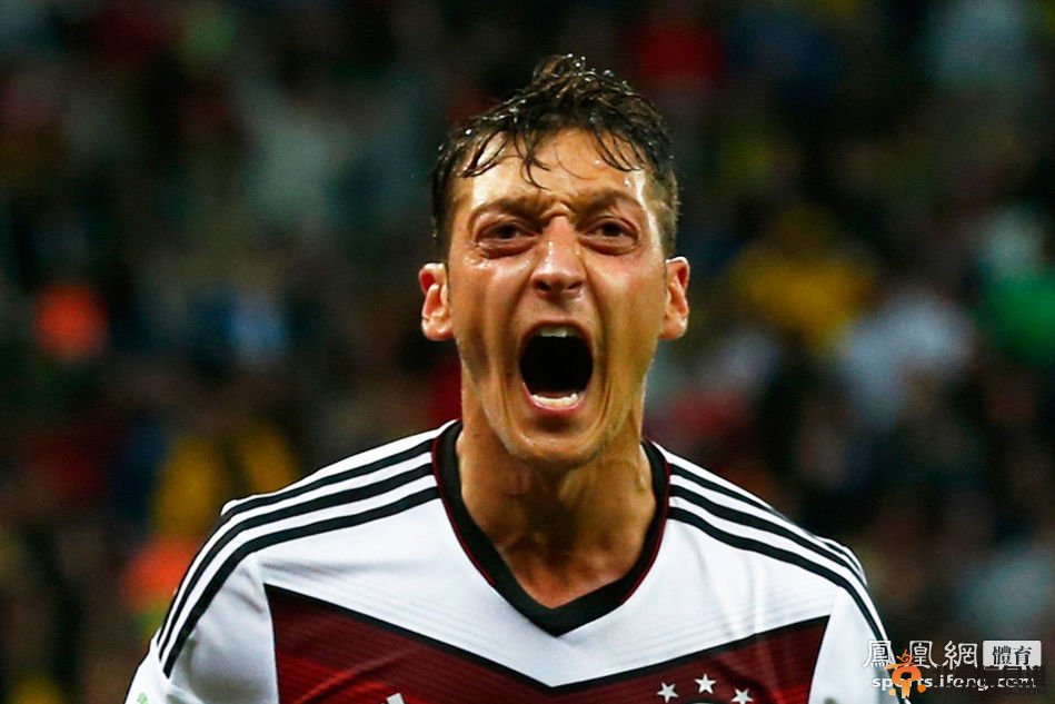 德国2-1阿尔及利亚 德国晋级将战法国 诺伊尔“门卫”传奇