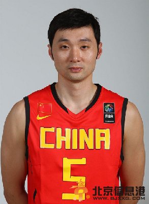 前国家队翻译微博斥姚明：送走刘炜太绝了