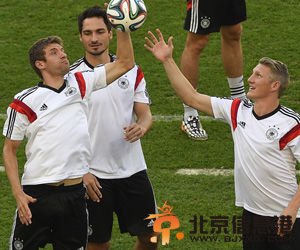 德国战法国首发曝光：拉姆踢边卫克洛泽单箭头