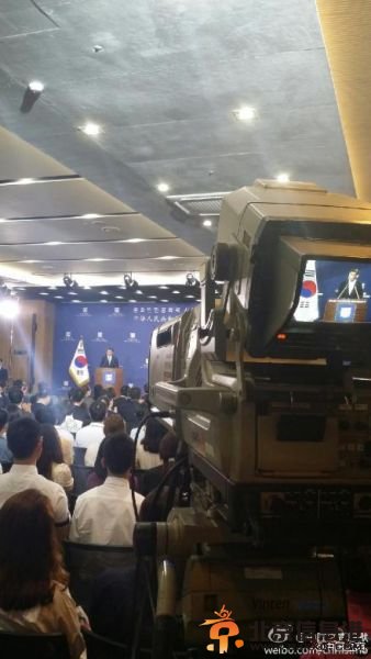 习近平主席开始在首尔大学工学院发表演讲