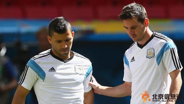 阿根廷绝佳喜讯 阿圭罗复出！训练场万人欢呼