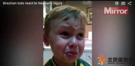 内马尔女友大哭