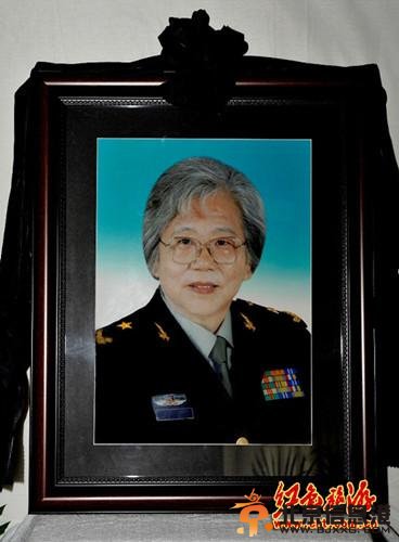 彭德怀侄女彭钢上月去世 曾被称“军中女包公”