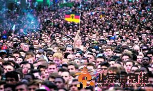 强悍德国女球迷