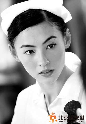 刘亦菲baby全智贤张柏芝 盘点绝色女神的性感制服诱惑（组图）